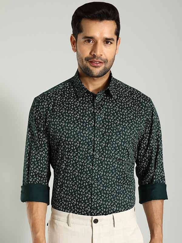 Indian Terrain Men's Regular Fit Full Sleeve Tropical Print Green Shirt